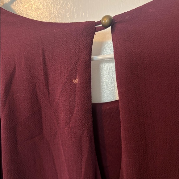 Speechless Brand Trendy Chic Maroon Shoulder Cutout Dress - Picture 5 of 5